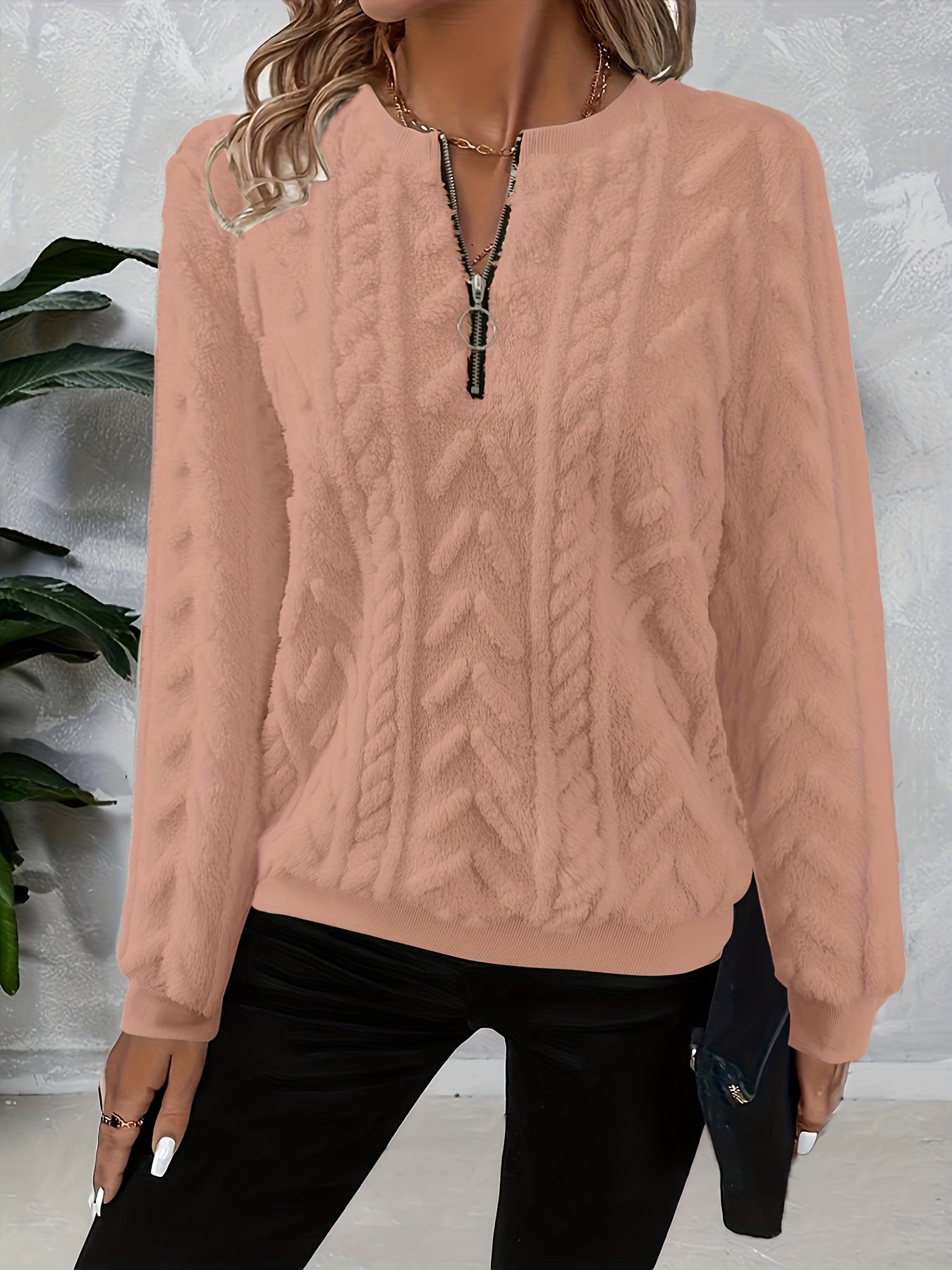 Cosy Elegant Women’s Winter Sweatshirt