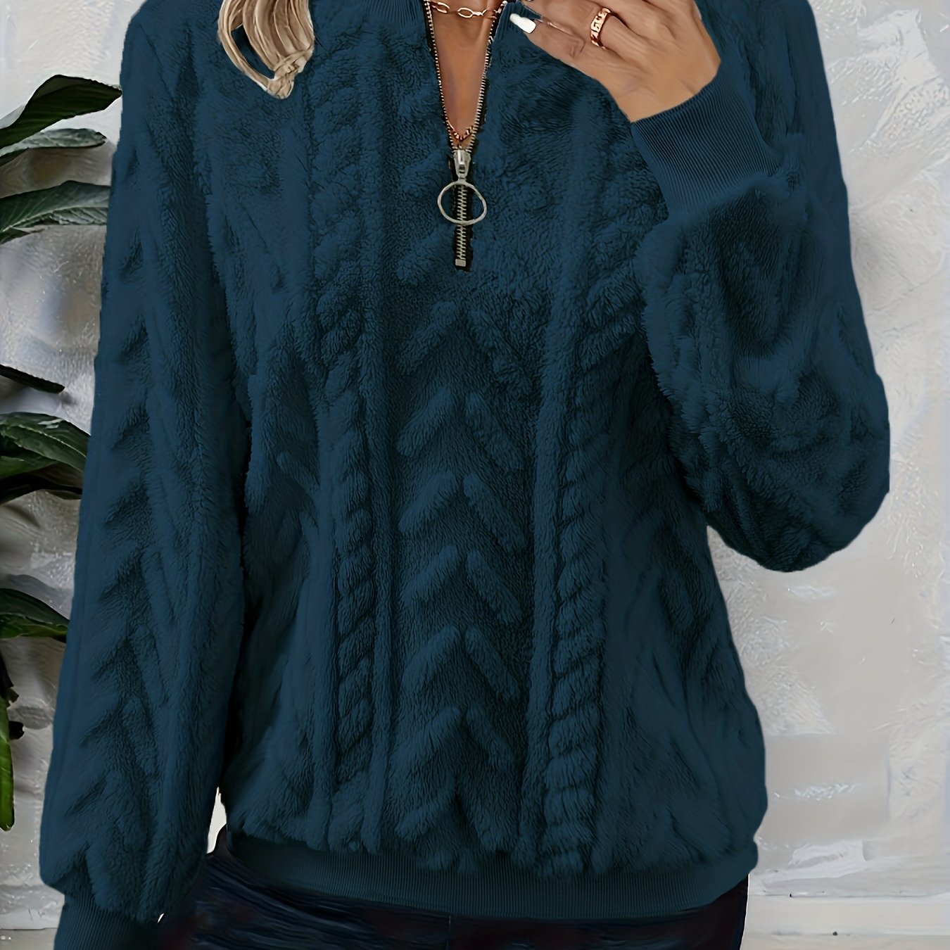 Cosy Elegant Women’s Winter Sweatshirt