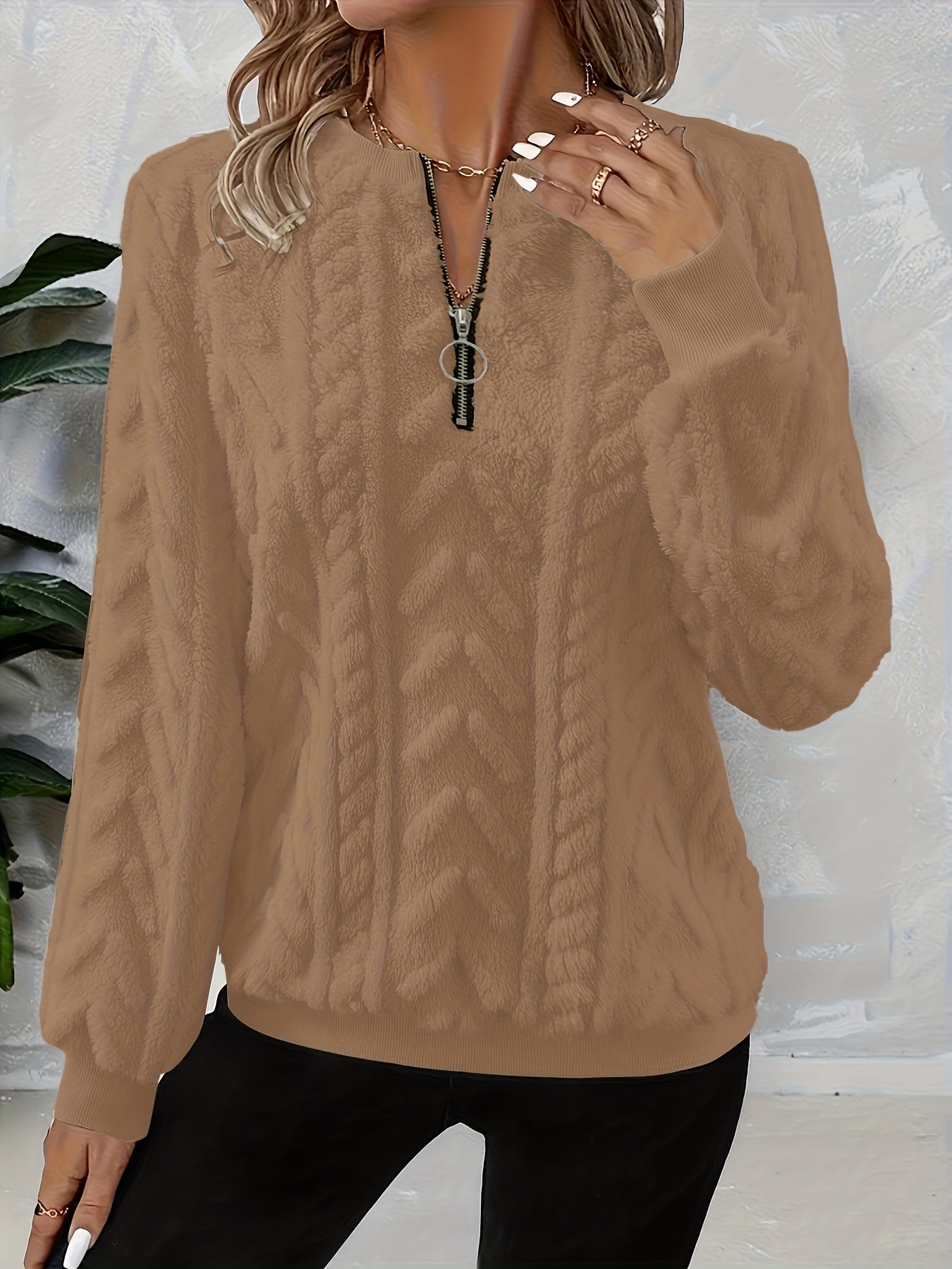 Cosy Elegant Women’s Winter Sweatshirt